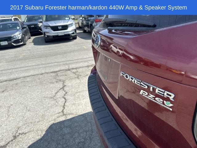 Used 2017 Subaru Forester 2.5i Touring AWD/4WD image 12