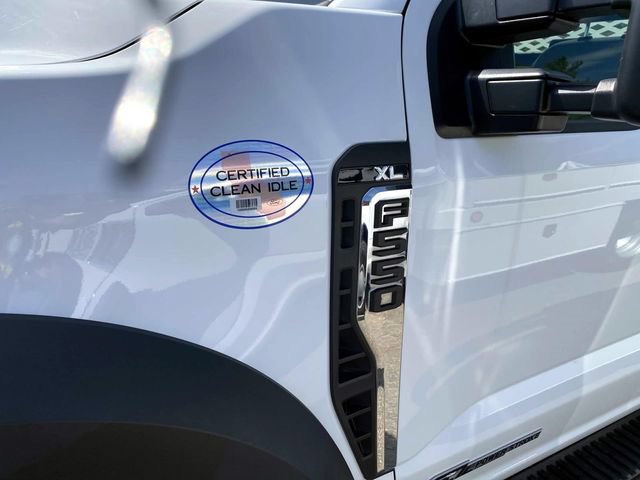 Used 2024 Ford F550 4x4 Regular Cab Super Duty image 34