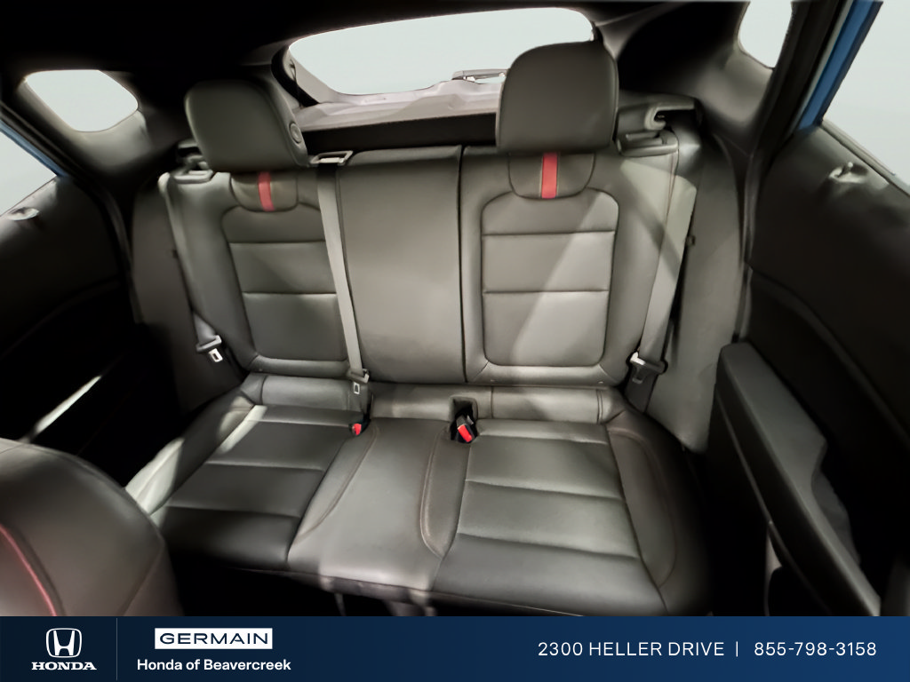 Used 2025 Chevrolet Trax RS w/ Sunroof Package FWD image 24