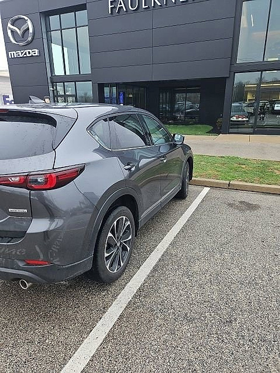 Used 2023 MAZDA CX-5 AWD 2.5 S w/ Premium Plus Pkg image 4