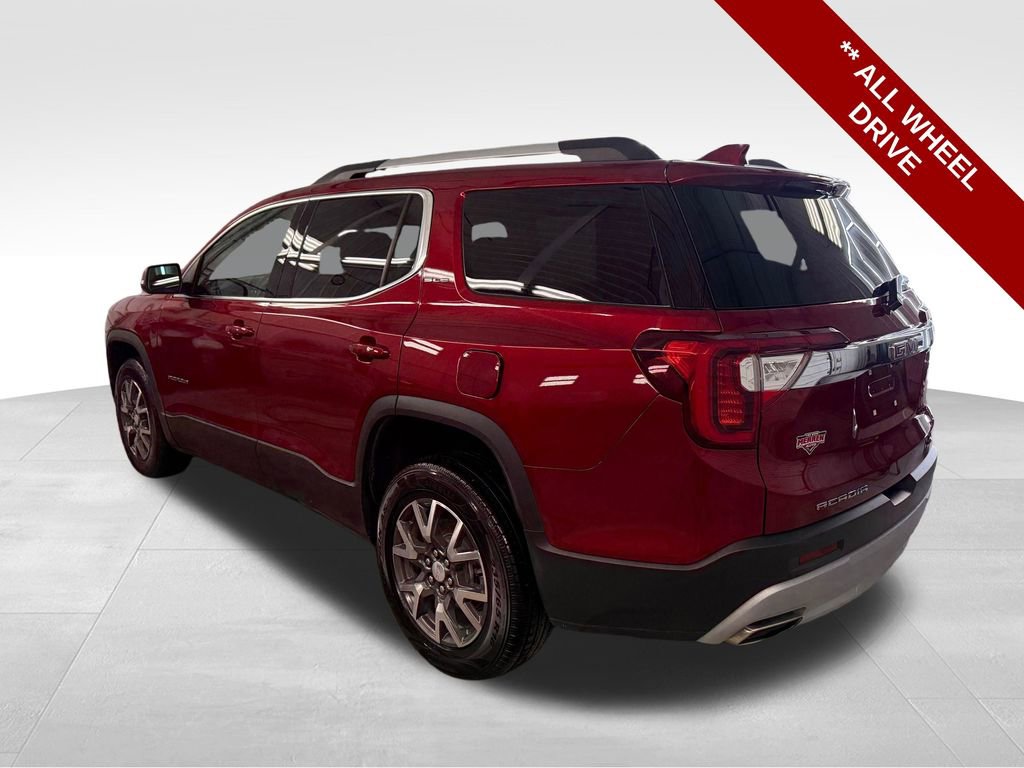 Used 2023 GMC Acadia SLE w/ Driver Convenience Package image 3
