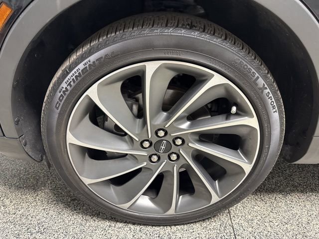 Used 2023 Lincoln Nautilus Reserve w/ Equipment Group 202A AWD/4WD image 3