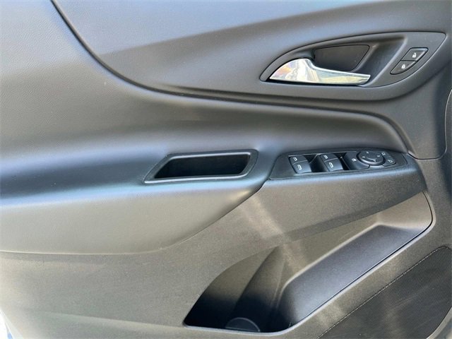 Used 2023 Chevrolet Equinox LT image 25