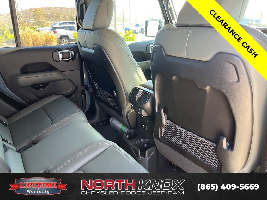 New 2026 Jeep Gladiator Mojave image 25