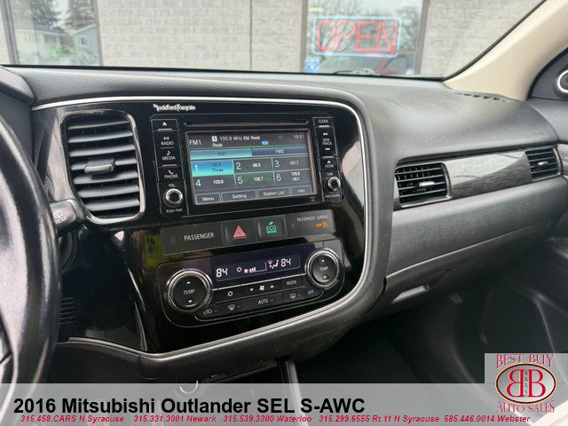 Used 2016 Mitsubishi Outlander SEL image 20