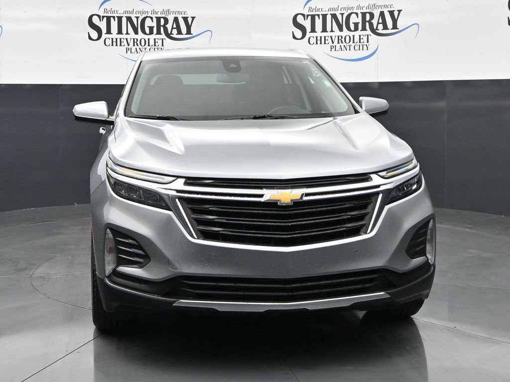 Used 2024 Chevrolet Equinox LT FWD image 2