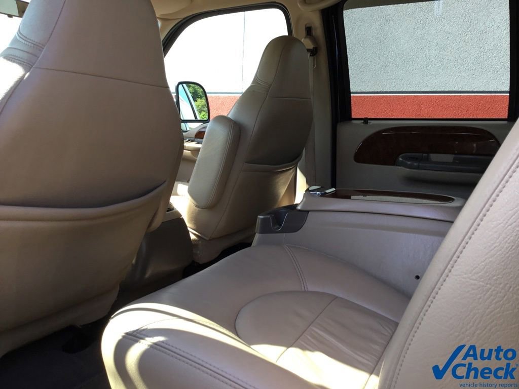 Used 2000 Ford F350 Lariat image 27