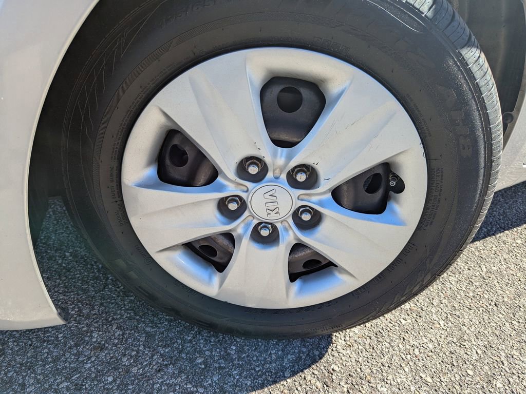 Used 2018 Kia Forte LX w/ LX Rear Camera Package image 27