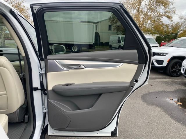 Used 2020 Cadillac XT5 Premium Luxury image 29