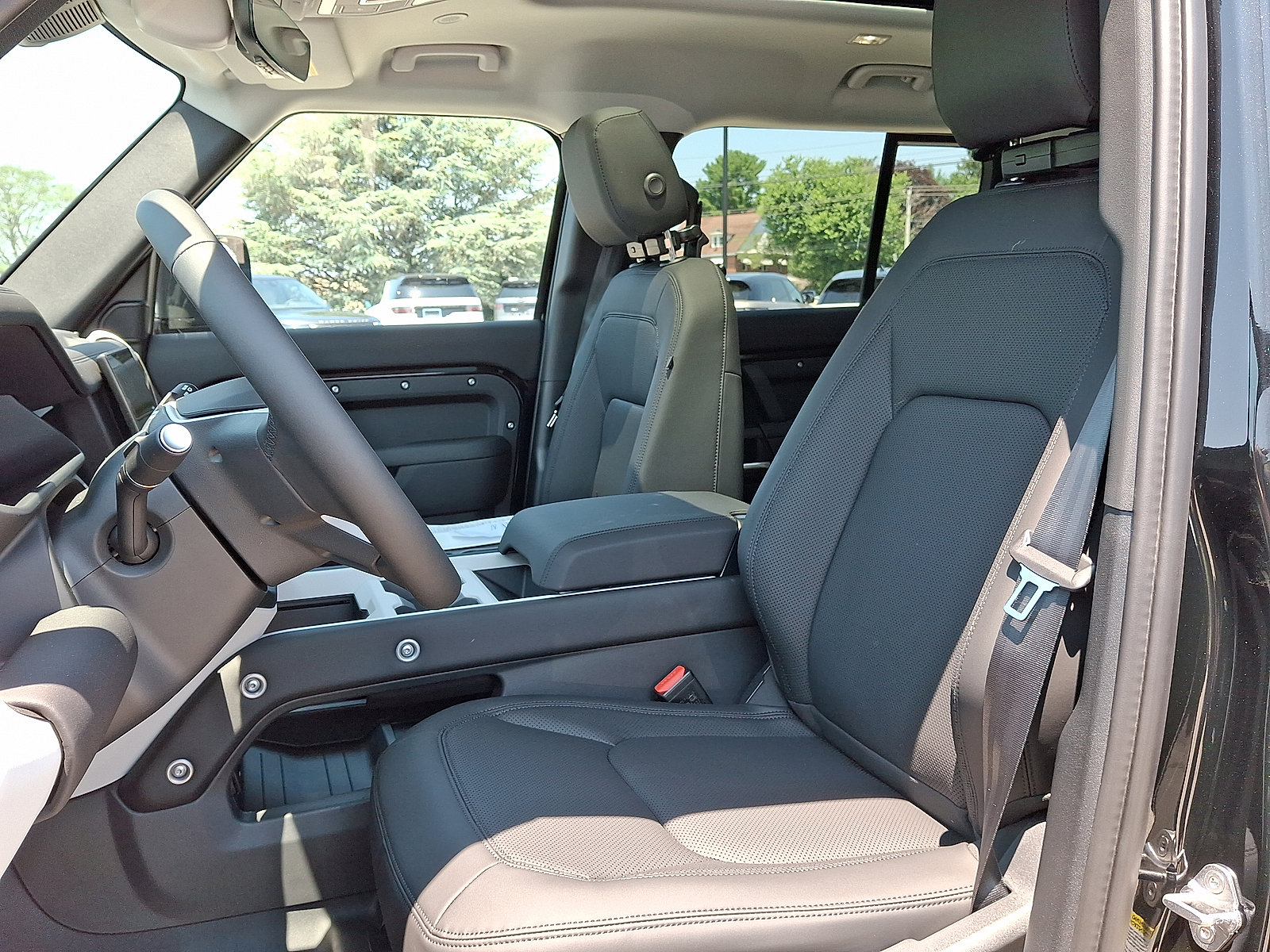 Certified 2025 Land Rover Defender 110 S image 3