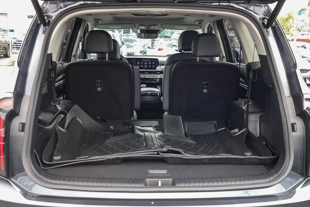 Certified 2024 Kia Telluride EX w/ EX Captain's Chair Package FWD image 28