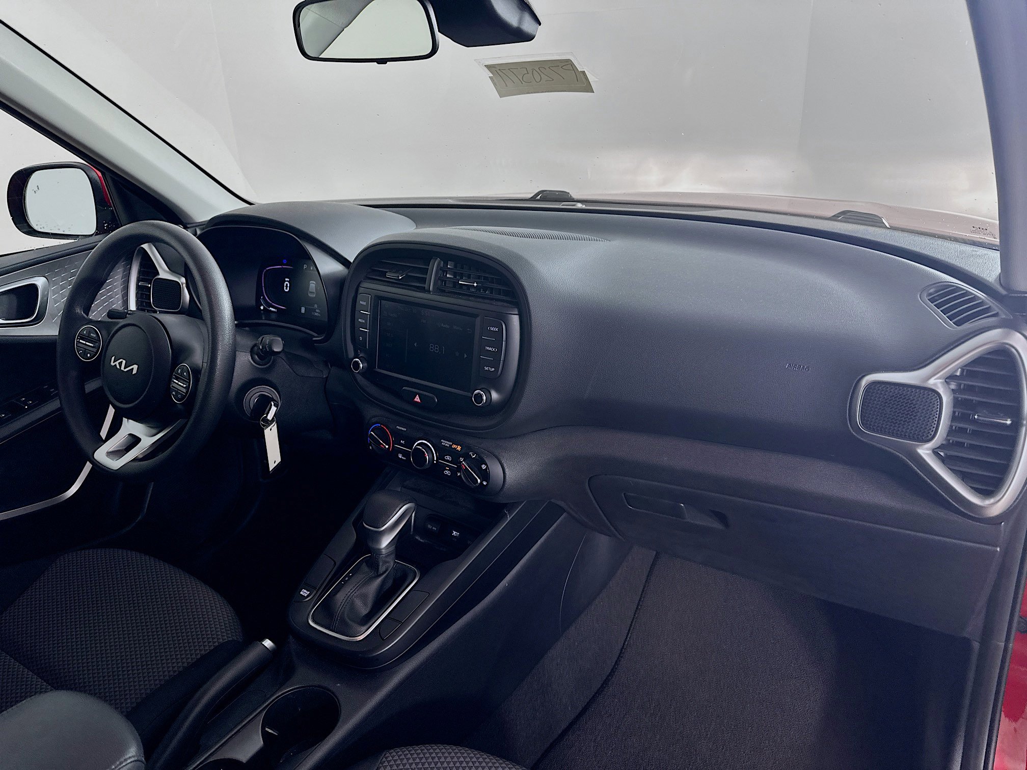 Used 2023 Kia Soul LX w/ LX Technology Package image 33