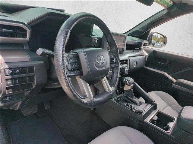Certified 2024 Toyota Tacoma SR5 AWD/4WD image 11