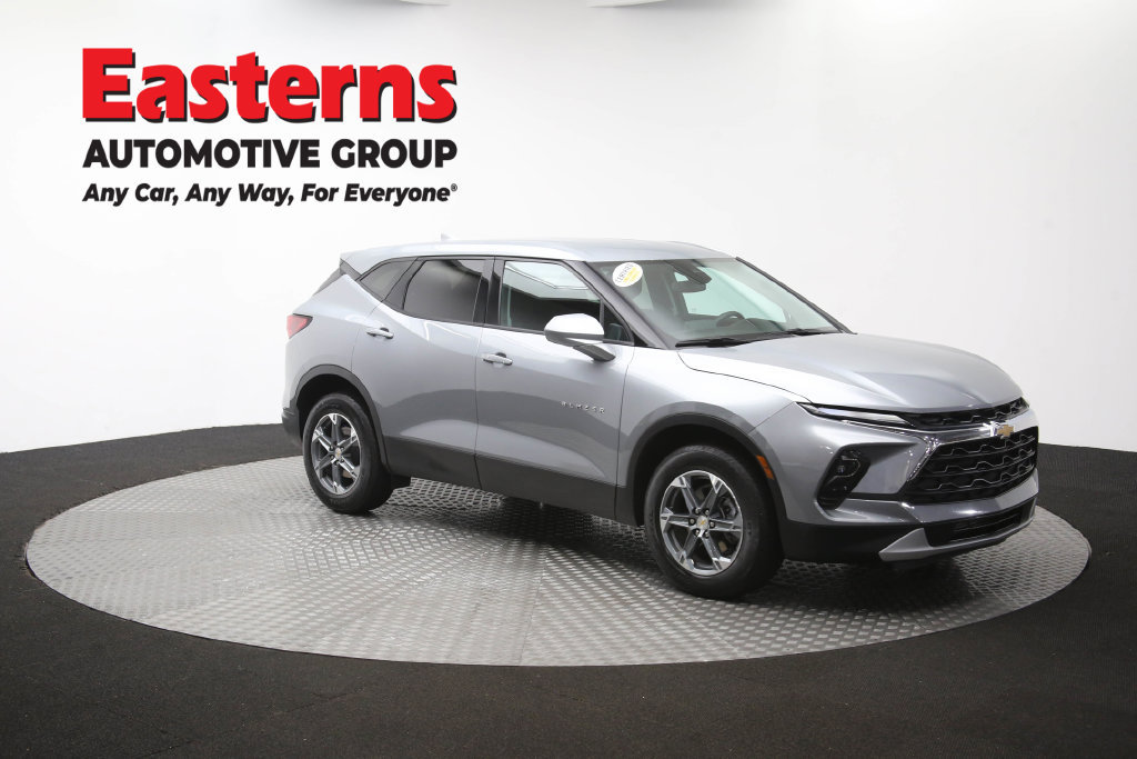 Used 2025 Chevrolet Blazer LT FWD image 53