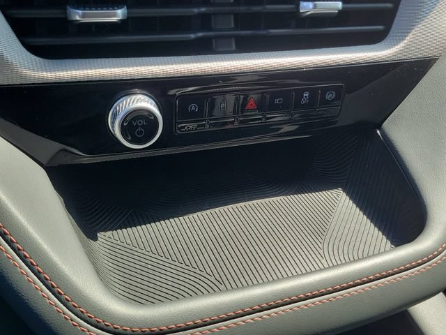 Used 2026 Ford Explorer Active RWD image 11