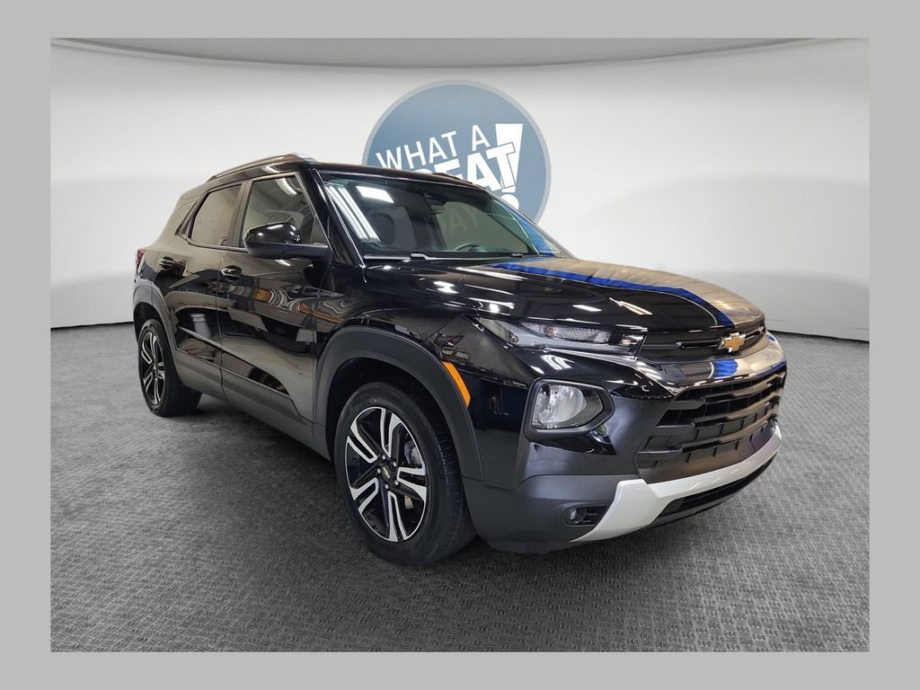 Used 2023 Chevrolet TrailBlazer LT FWD image 1