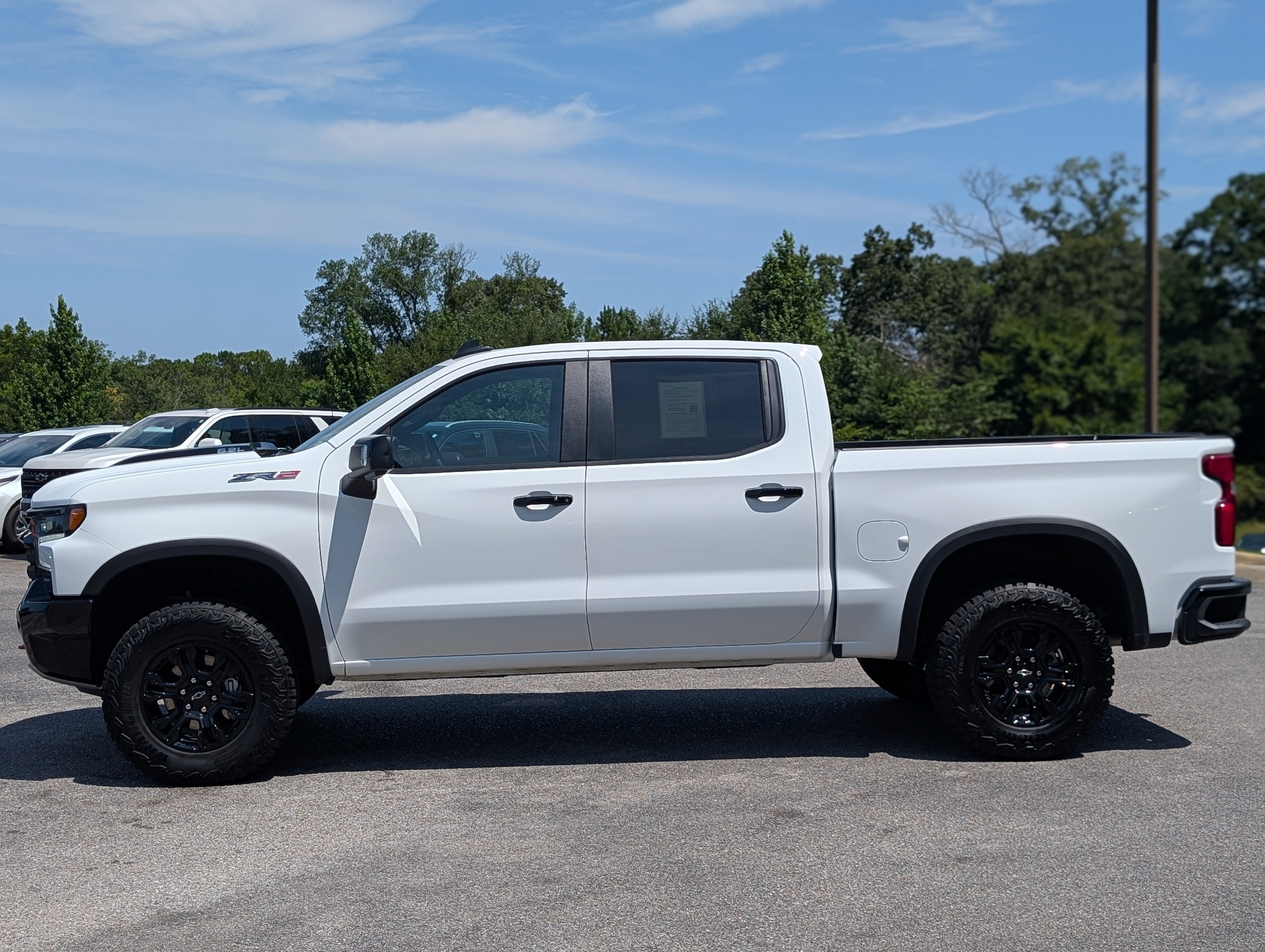 Used 2026 Chevrolet Silverado 1500 ZR2 AWD/4WD image 6