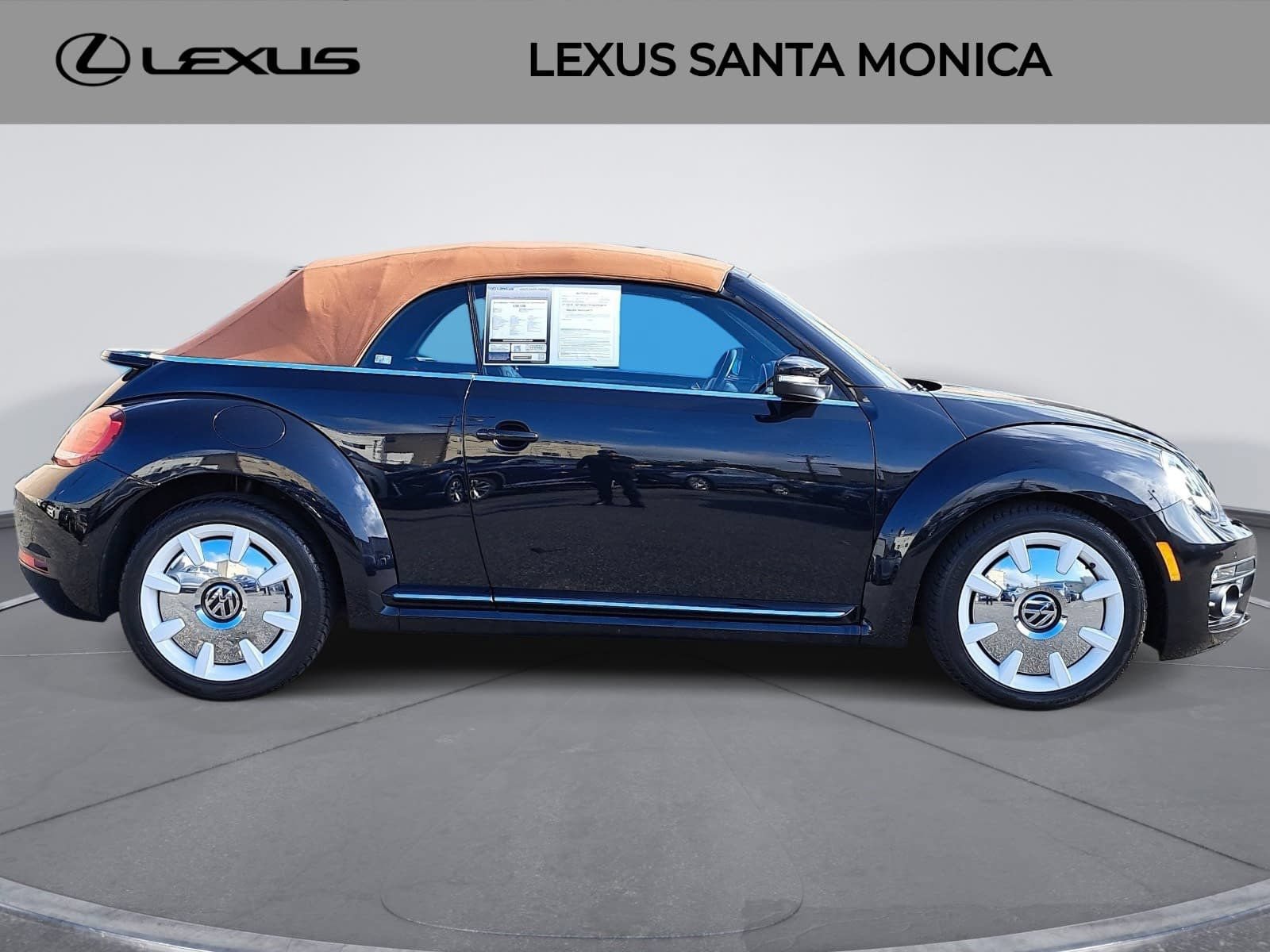 Used 2019 Volkswagen Beetle 2.0T Final Edition SEL FWD image 4