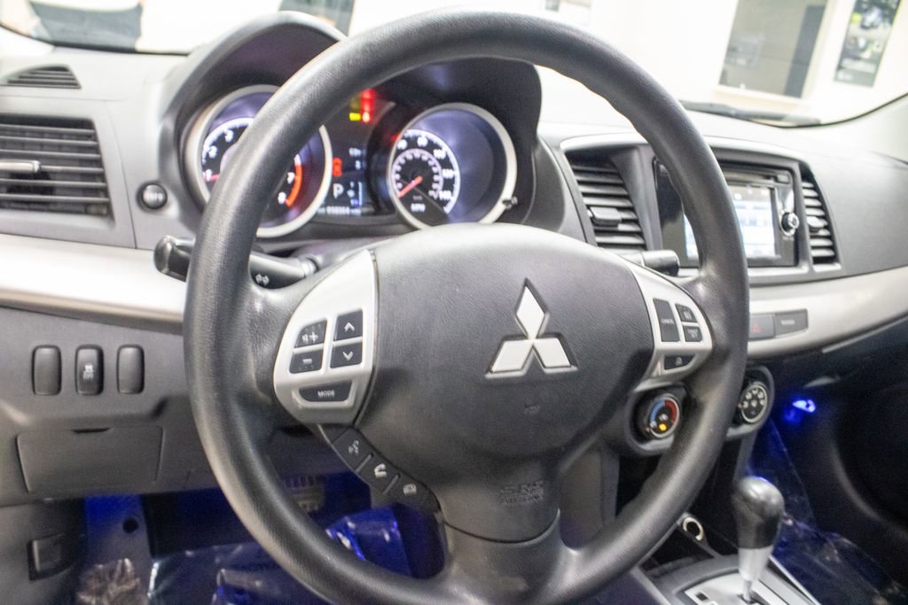 Used 2015 Mitsubishi Lancer SE image 7
