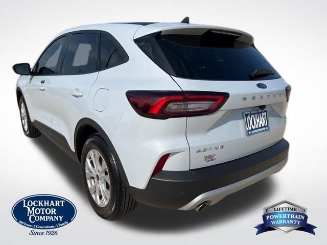 Used 2025 Ford Escape Active w/ Tech Pack #1 FWD image 5