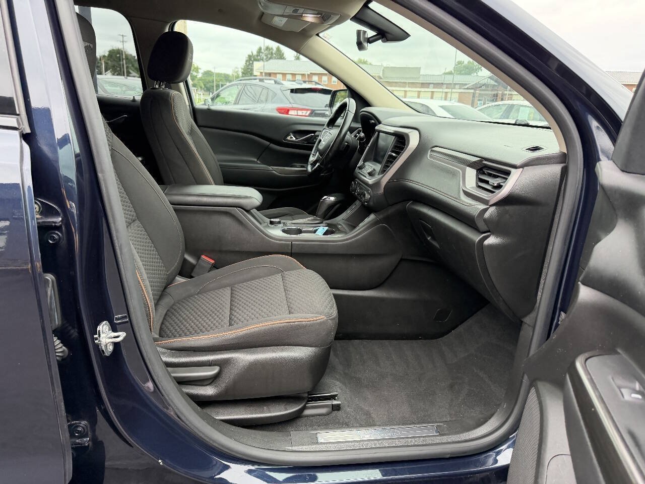 Used 2017 GMC Acadia SLE w/ Driver Alert Package I AWD/4WD image 11