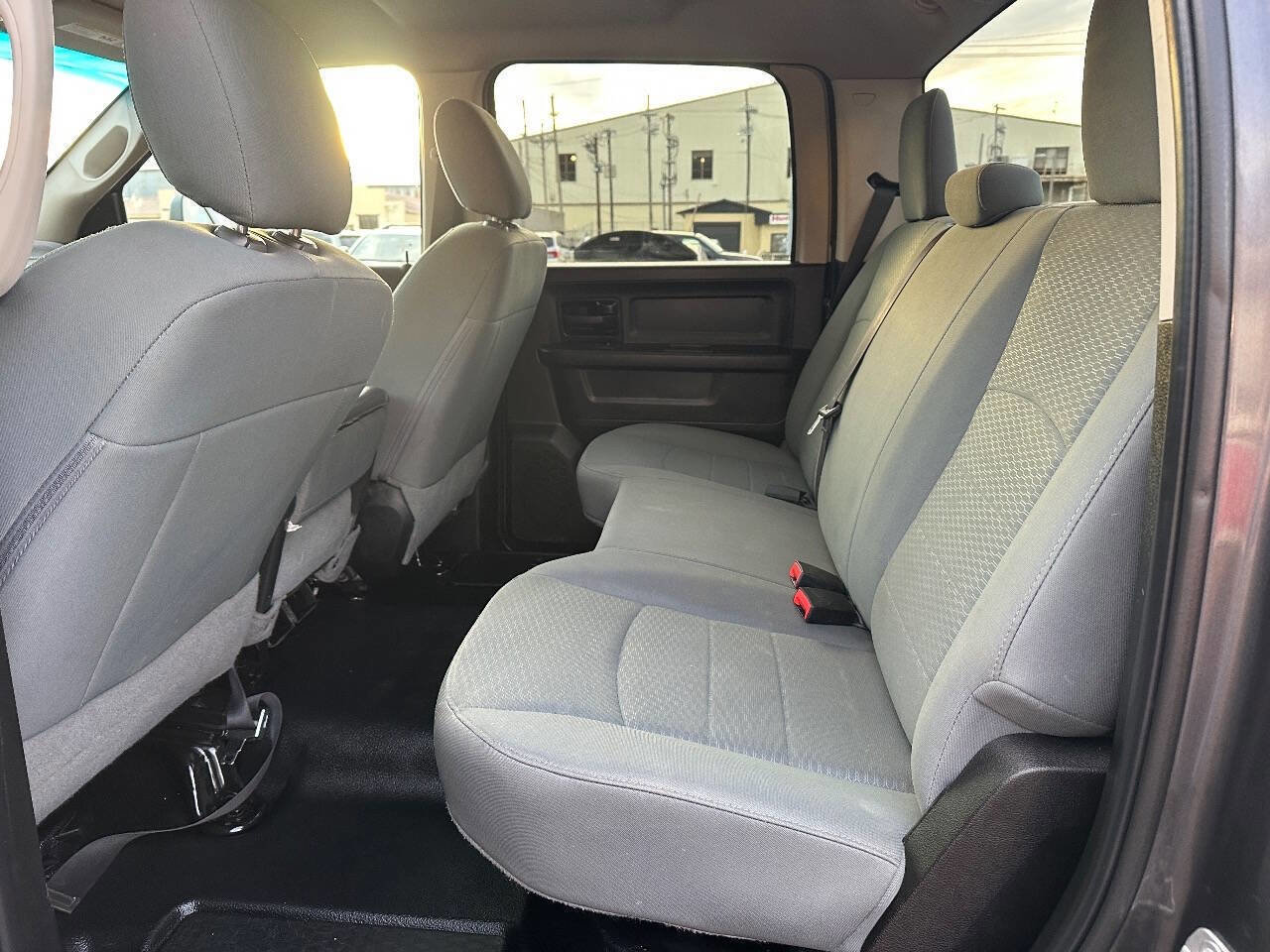 Used 2018 RAM 2500 Tradesman w/ Chrome Appearance Group image 11