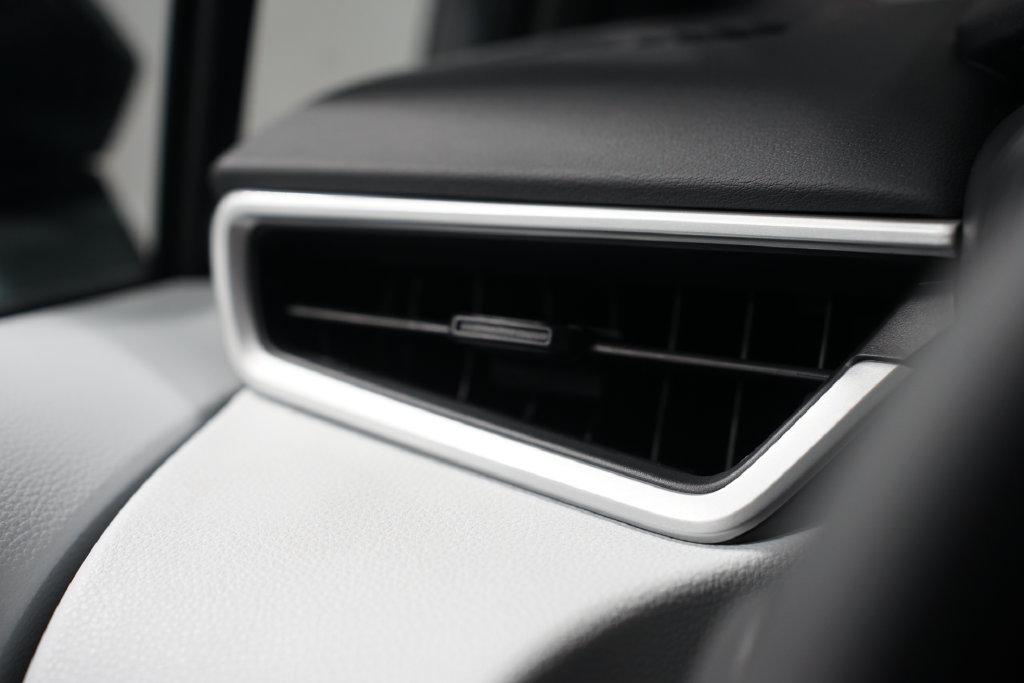 New 2027 Toyota Corolla SE FWD image 25