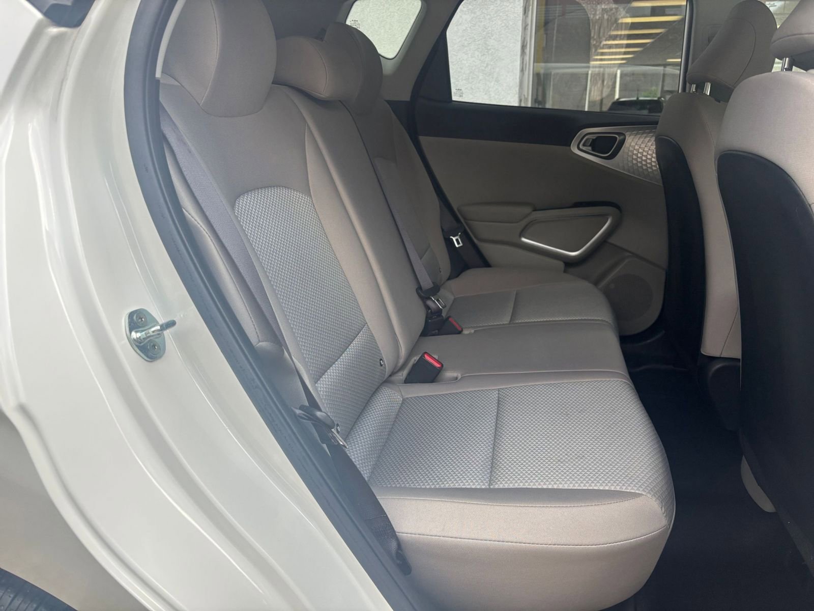 Used 2025 Kia Soul LX w/ LX Technology Package image 36