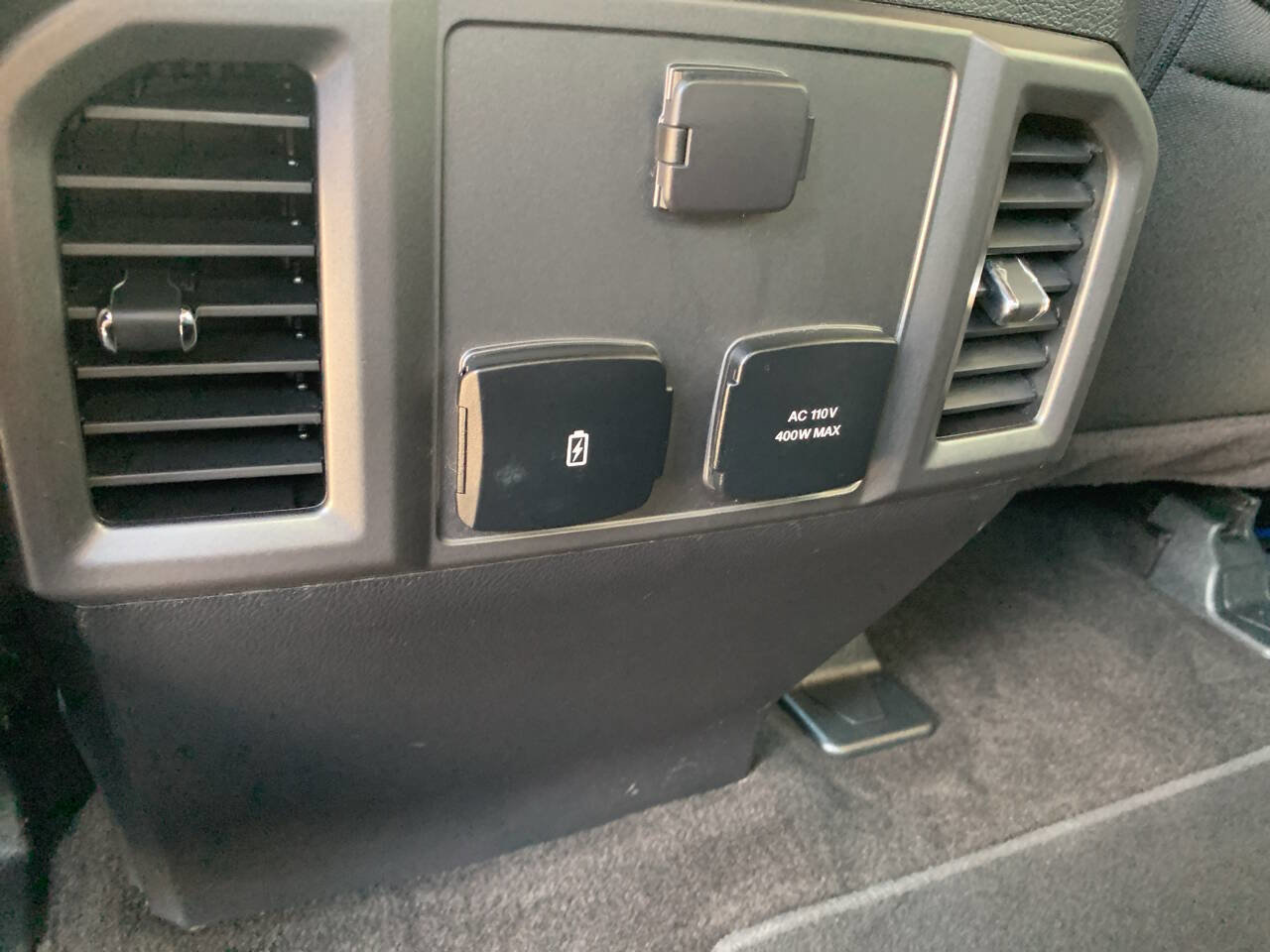 Used 2018 Ford F150 XLT image 19