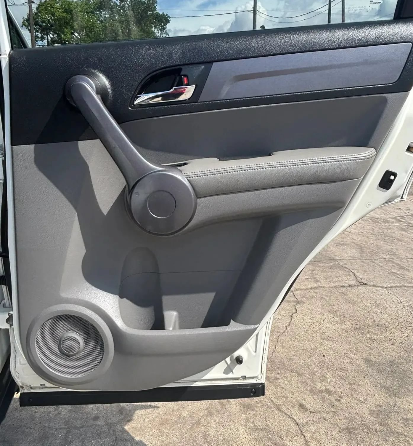 Used 2009 Honda CR-V EX-L image 17