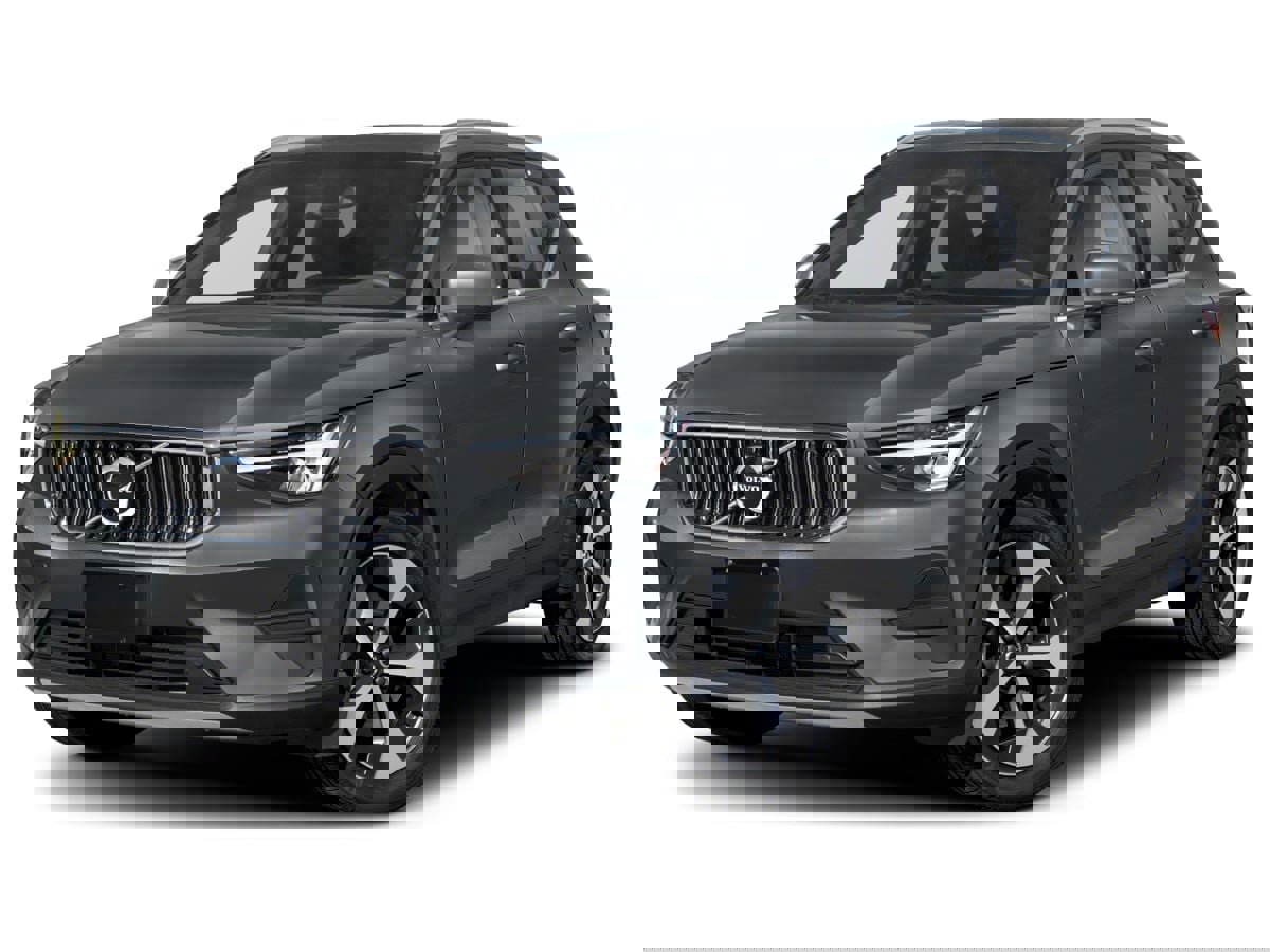 Certified 2025 Volvo XC40 B5 Core