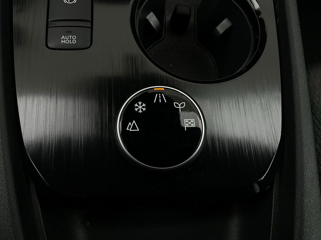 Used 2025 Nissan Rogue SV image 23