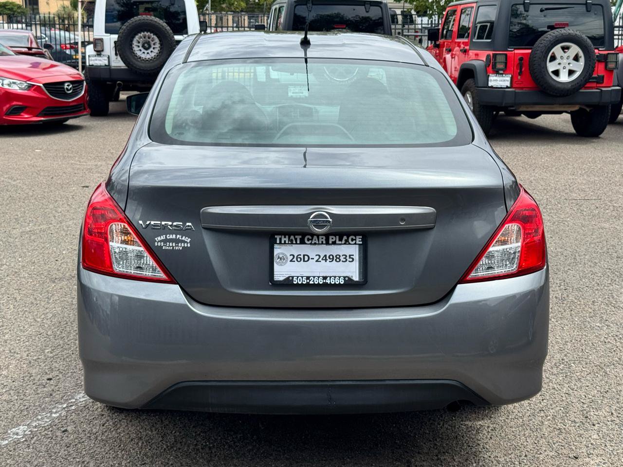 Used 2017 Nissan Versa S FWD image 7
