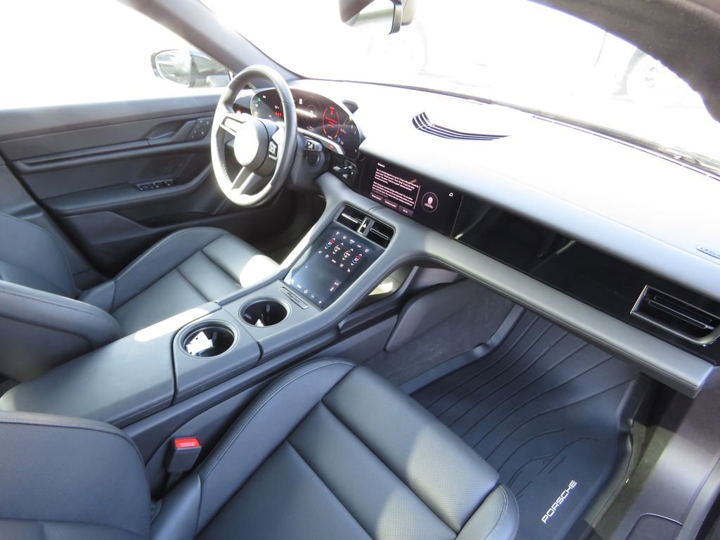 Used 2024 Porsche Taycan image 14