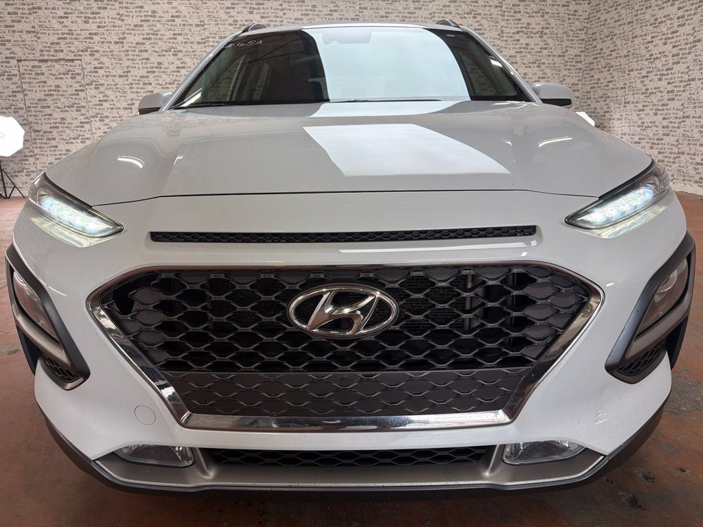 Used 2019 Hyundai Kona Limited FWD image 2