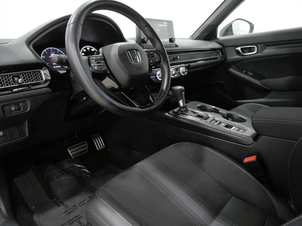 Used 2025 Honda Civic Sport image 11