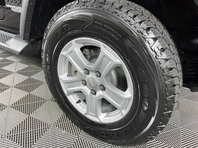 Used 2021 Jeep Wrangler Unlimited Sport w/ Sun And Sound Package AWD/4WD image 16