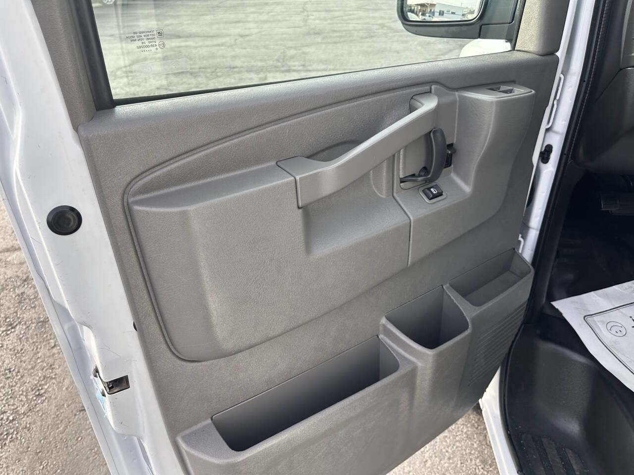 Used 2020 Chevrolet Express 2500 w/ Enhanced Convenience Package image 13