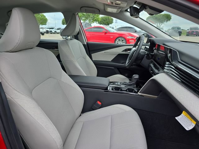 Used 2026 Toyota Camry XLE image 10