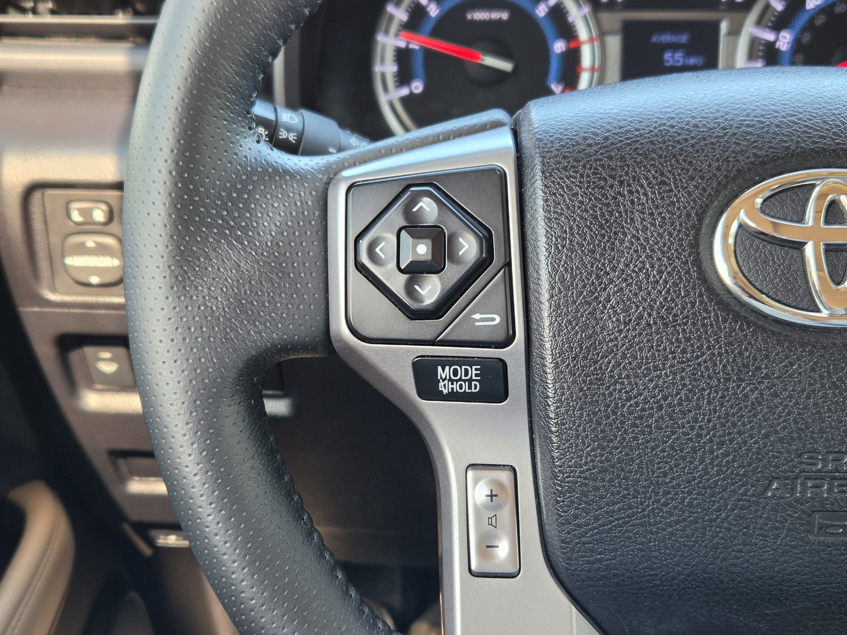 Used 2017 Toyota 4Runner SR5 Premium AWD/4WD image 26