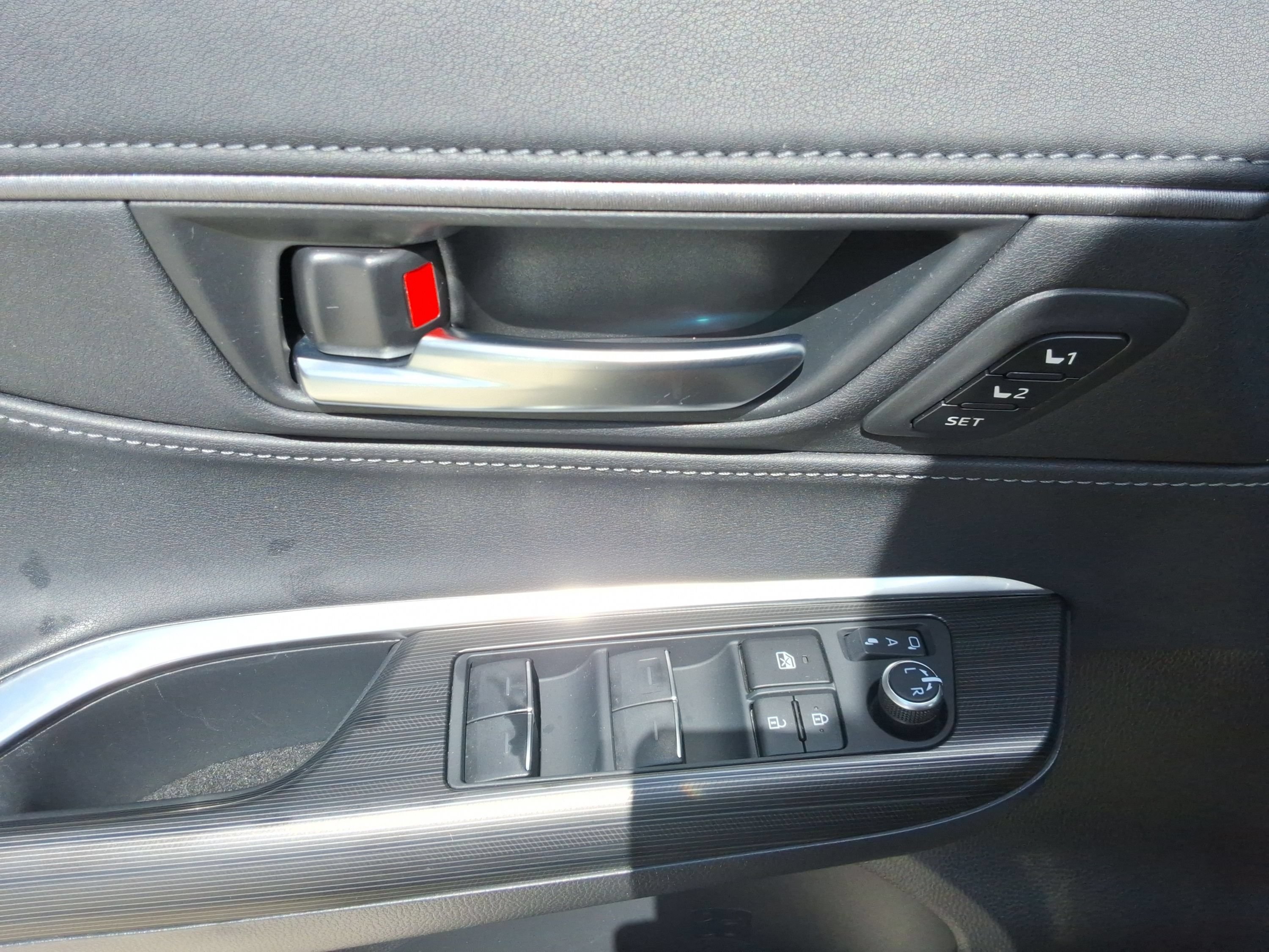 Used 2023 Toyota Venza XLE AWD/4WD image 21