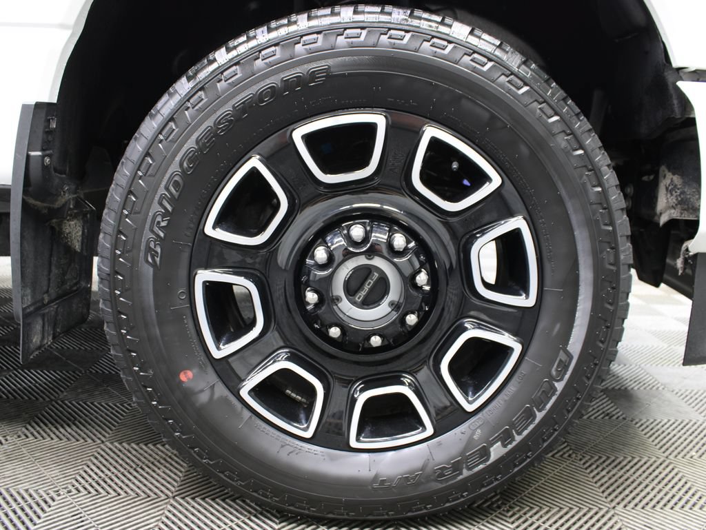 Used 2025 Ford F250 Platinum AWD/4WD image 13