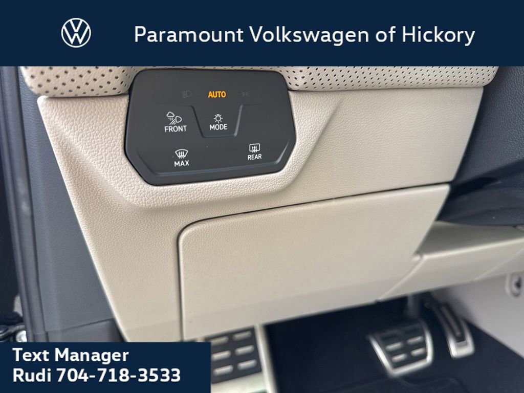 New 2026 Volkswagen Atlas SEL Premium R-Line image 24