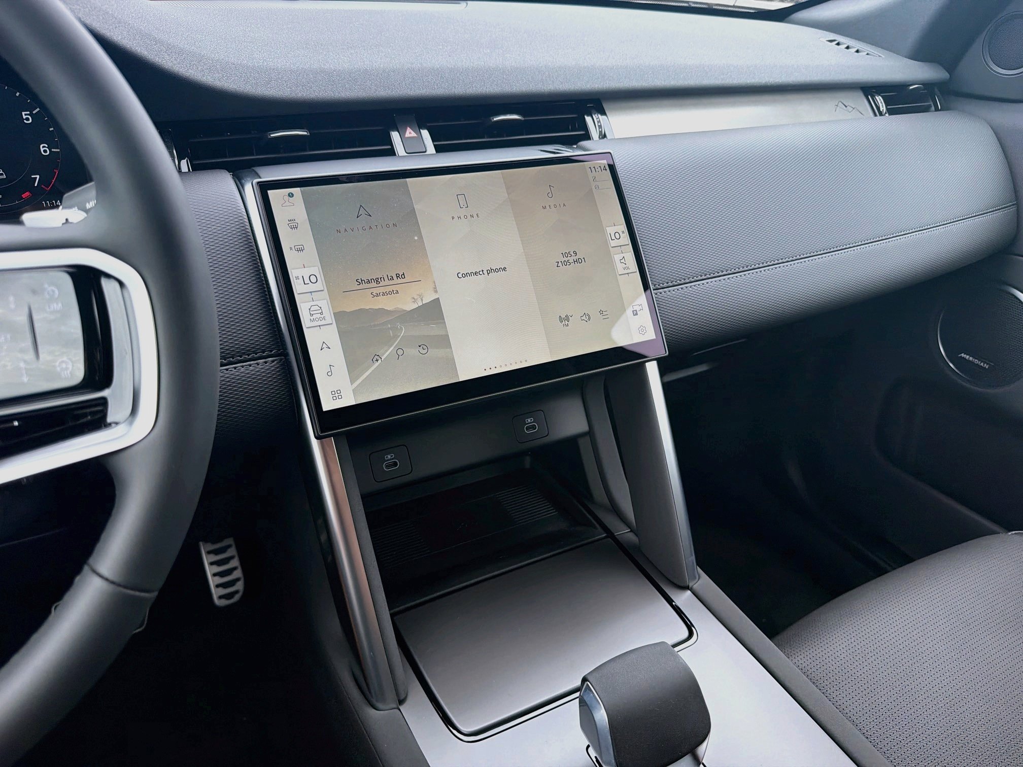 New 2026 Land Rover Discovery Sport Landmark AWD/4WD image 28