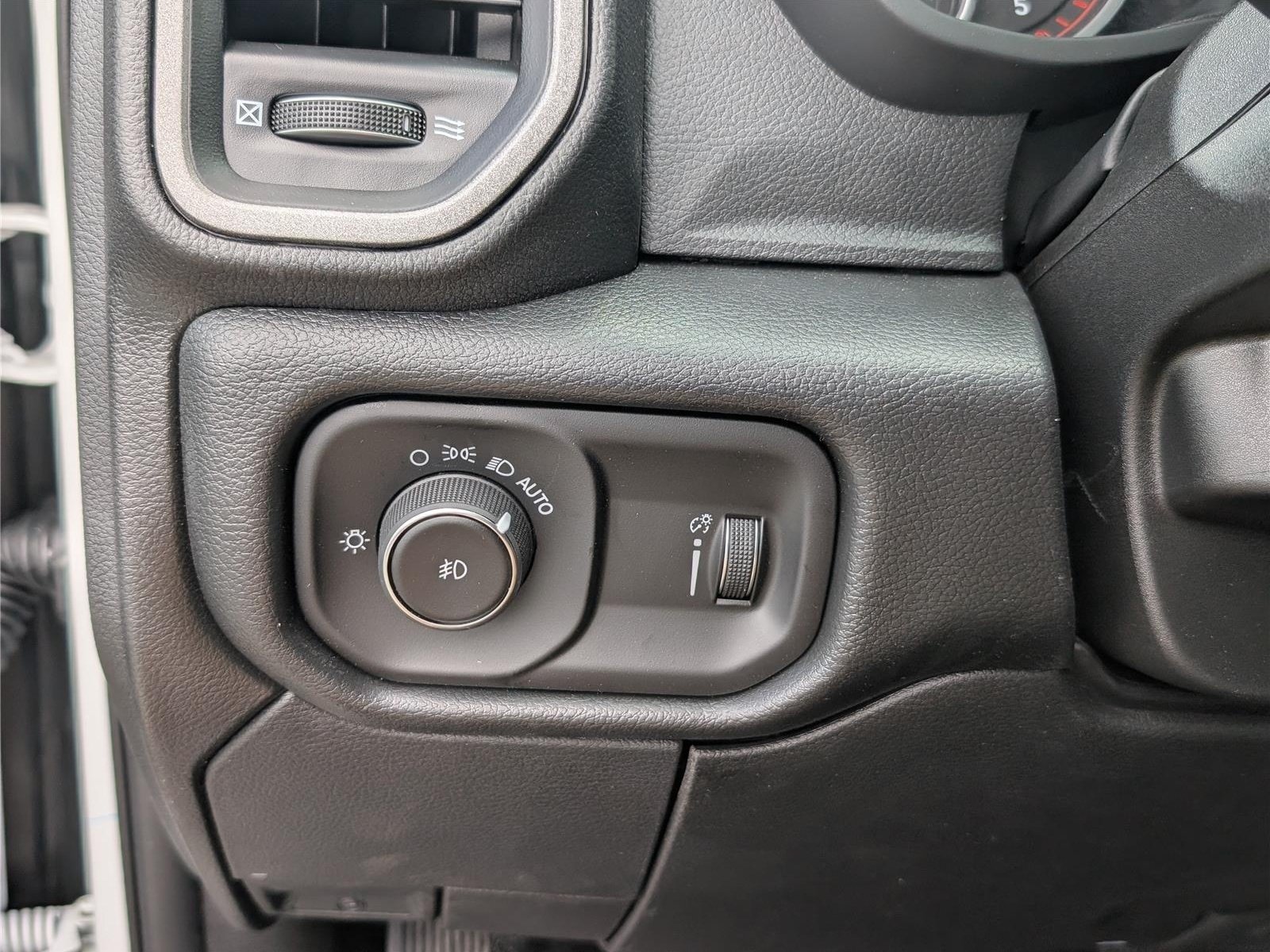 New 2026 RAM 5500 Tradesman AWD/4WD image 17