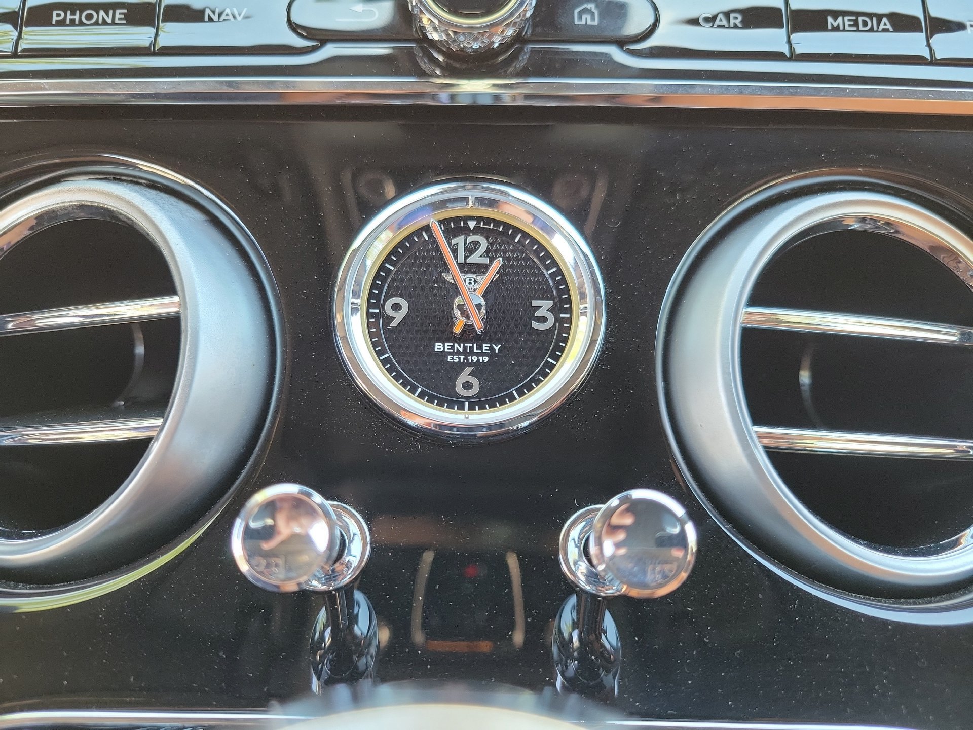 New 2026 Bentley Continental GT Azure AWD/4WD image 37