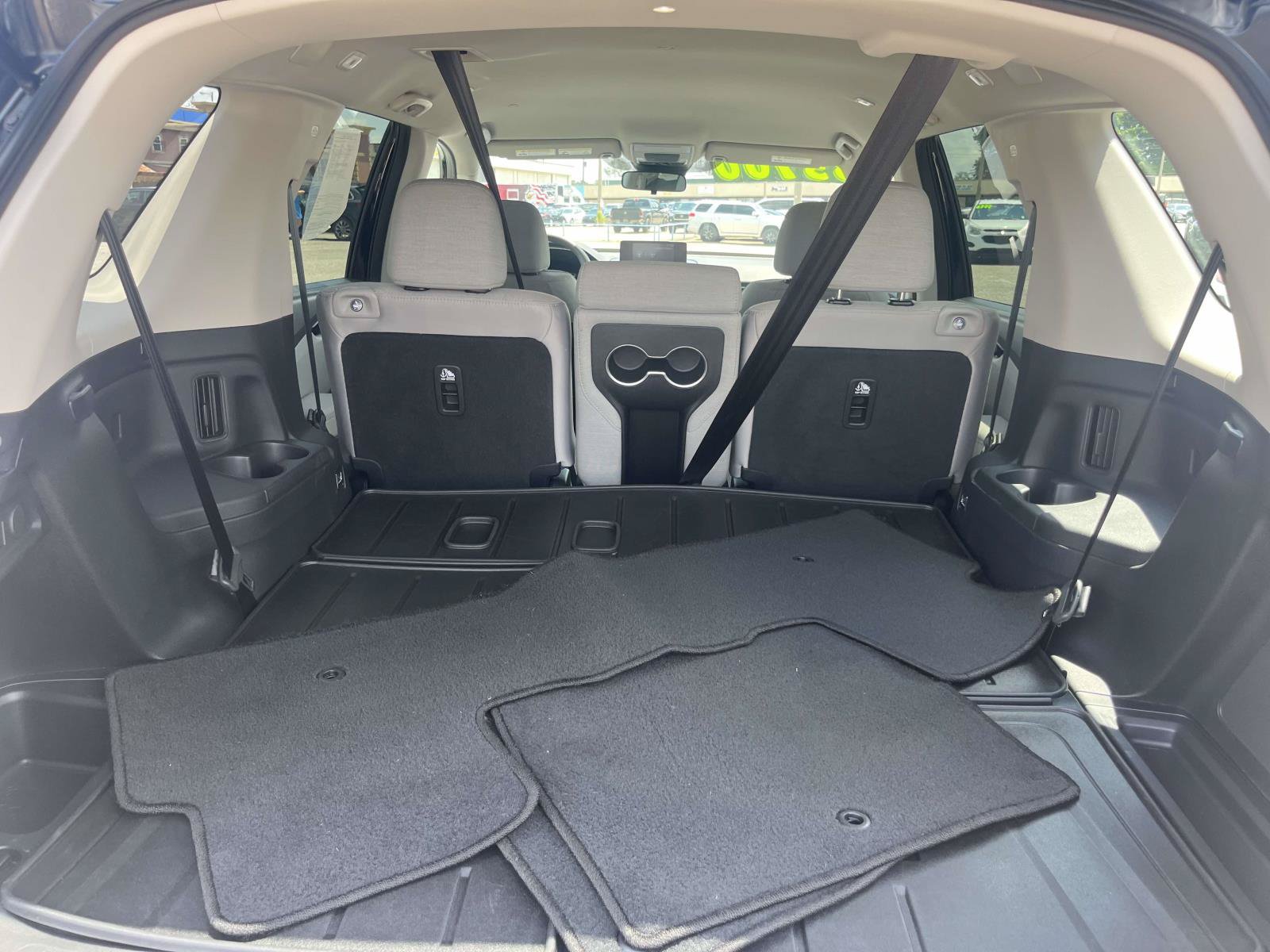 Used 2023 Honda Pilot LX image 10