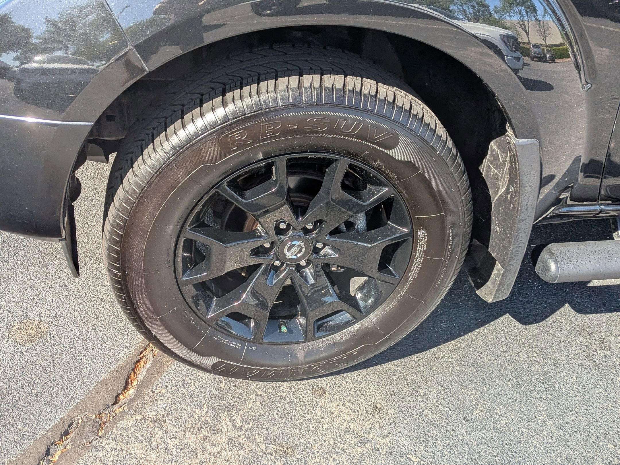 Used 2021 Nissan Frontier SV w/ Midnight Edition Floor Mats RWD image 12