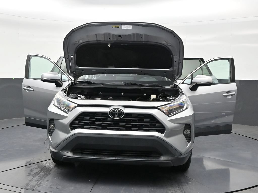 Used 2021 Toyota RAV4 XLE FWD image 33