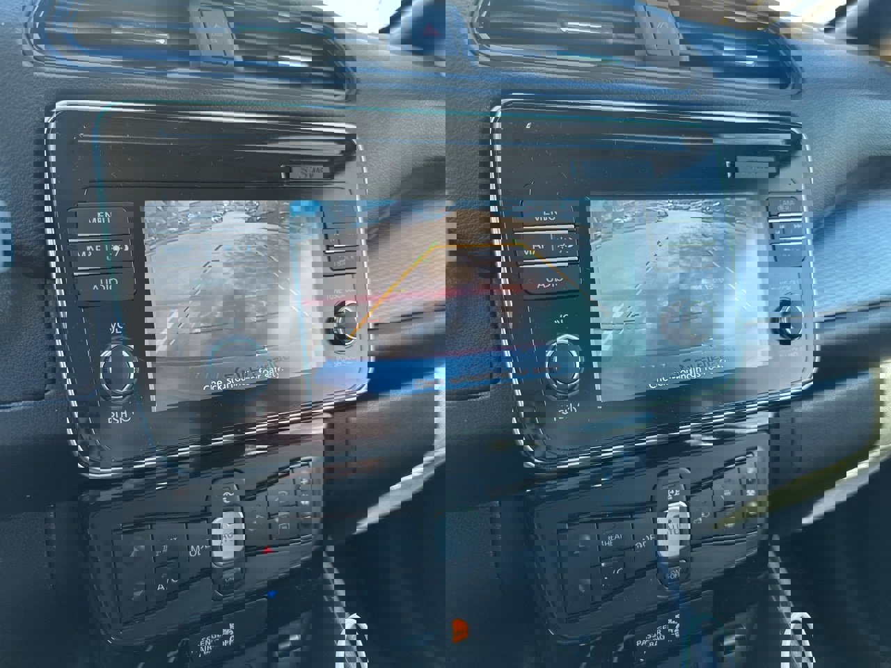 Used 2018 Nissan Leaf SV w/ Protection Package image 10